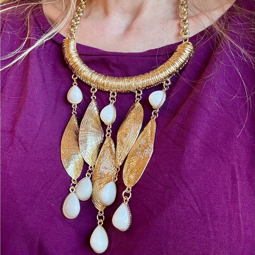 Lilly Pulitzer statement necklace, like new